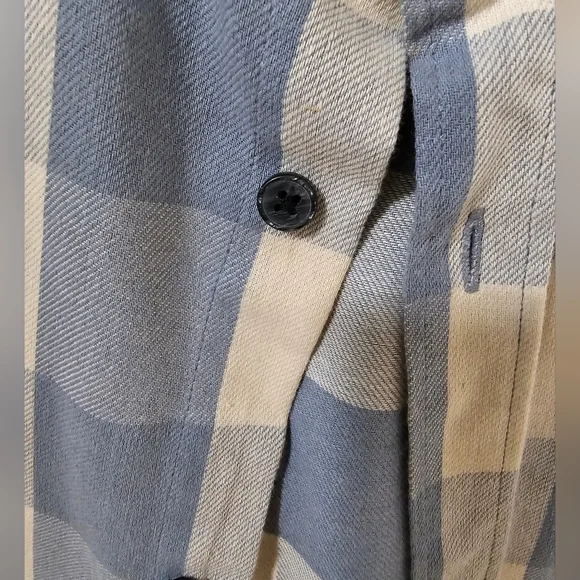 Sovereign Code XL button-down - Picture 4 of 5
